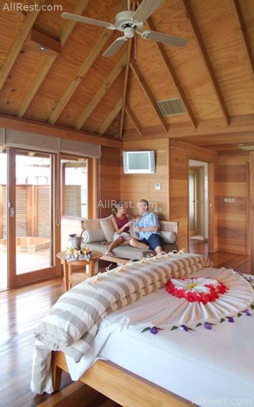 Hilton Maldives Resort & Spa 8